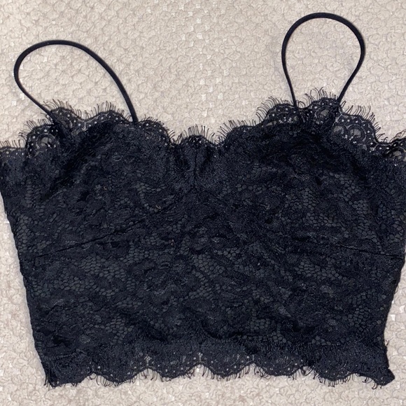 Zaful Tops - Zara Lace Crop Top size Small